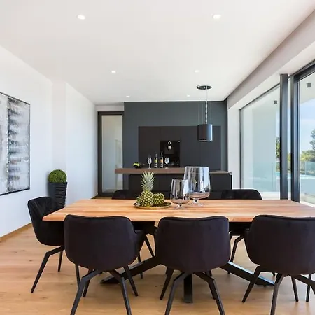 Luxury Dali - 42 M2 Infinity Pool & Wellness *