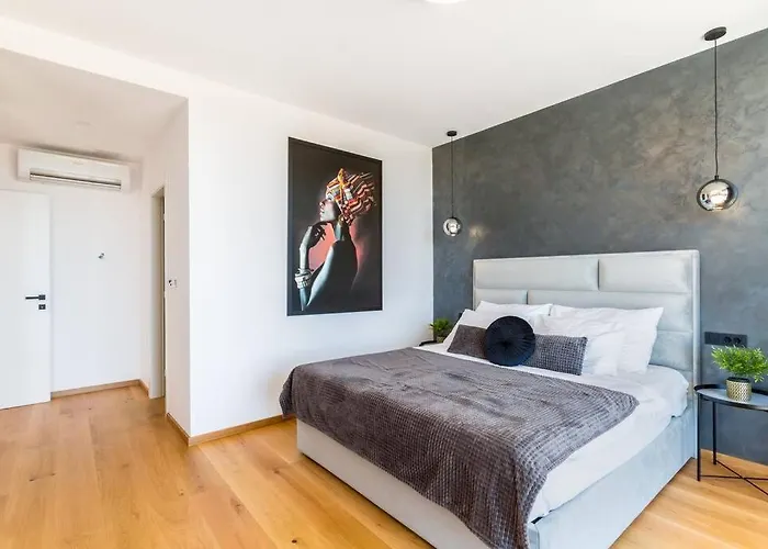 Villa Luxury Dali - 42 M2 Infinity Pool & Wellness