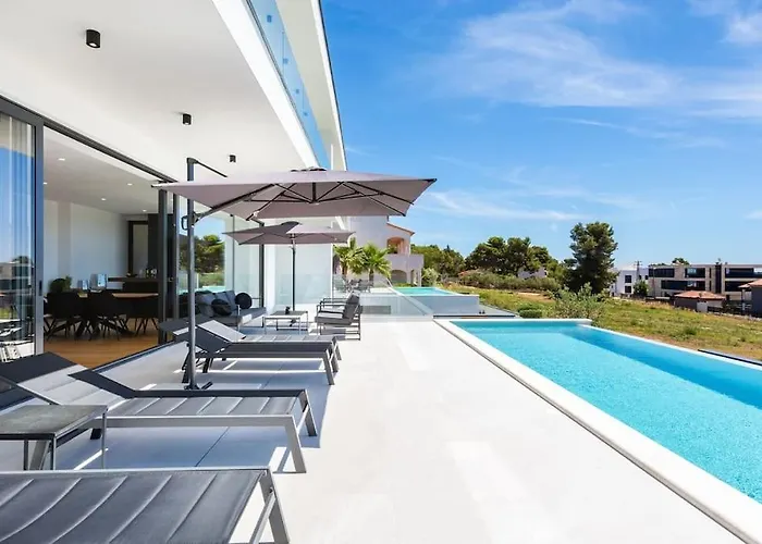 Luxury Dali - 42 M2 Infinity Pool & Wellness 빌라 *