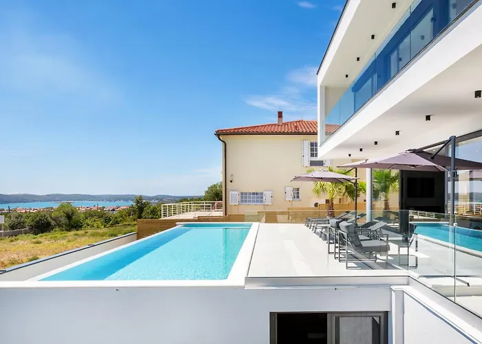 Luxury Dali - 42 M2 Infinity Pool & Wellness