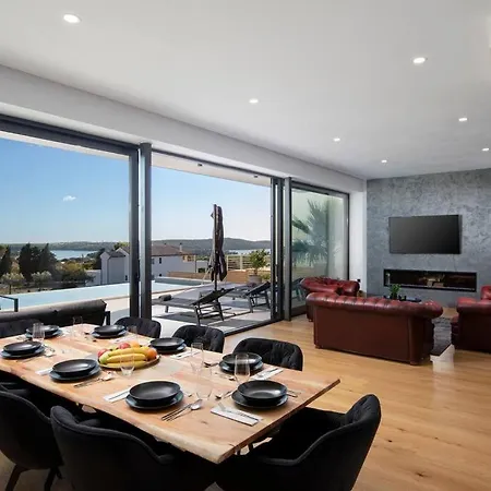 Luxury Dali - 42 M2 Infinity Pool & Wellness Medulin