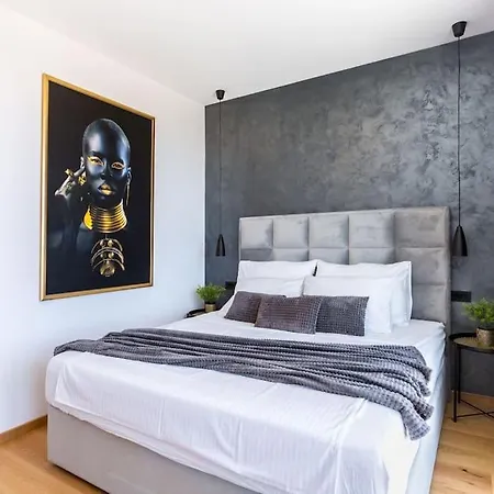 Вилла Luxury Dali - 42 M2 Infinity Pool & Wellness *