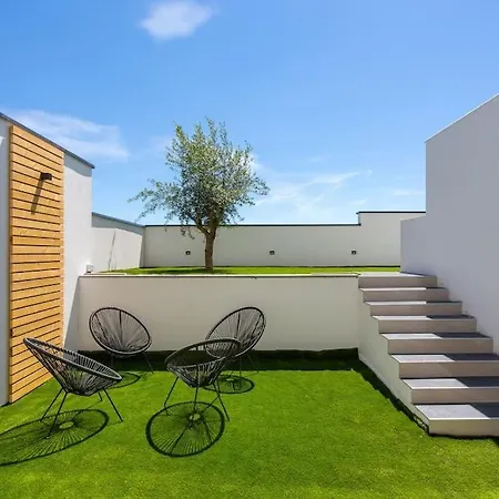 Вилла Luxury Dali - 42 M2 Infinity Pool & Wellness Медулин