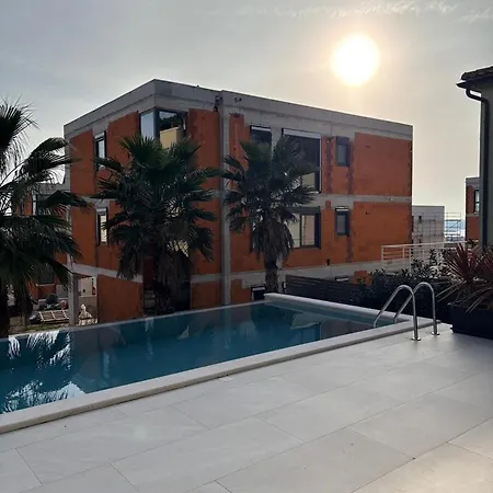 Luxury Dali - 42 M2 Infinity Pool & Wellness *
