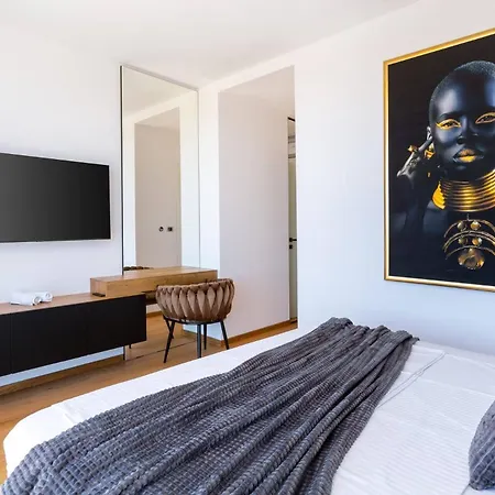 Luxury Dali - 42 M2 Infinity Pool & Wellness *