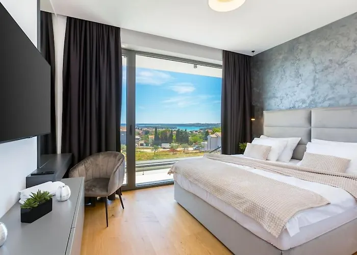 Luxury Dali - 42 M2 Infinity Pool & Wellness * Medulin