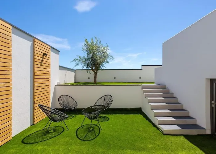 Villa Luxury Dali - 42 M2 Infinity Pool & Wellness Medulin