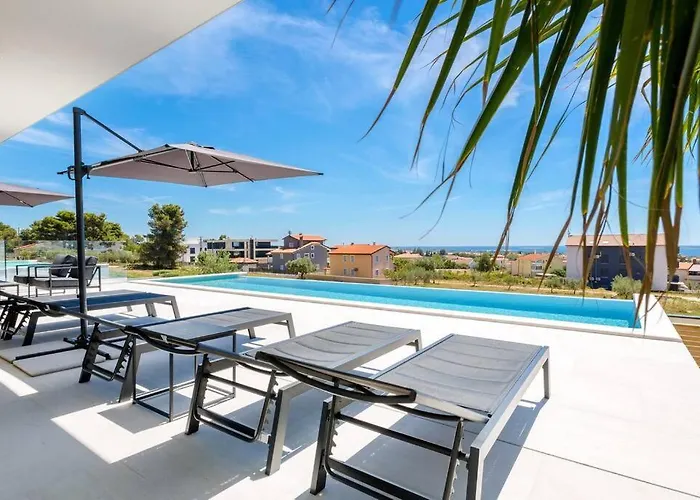 Luxury Dali - 42 M2 Infinity Pool & Wellness Medulin