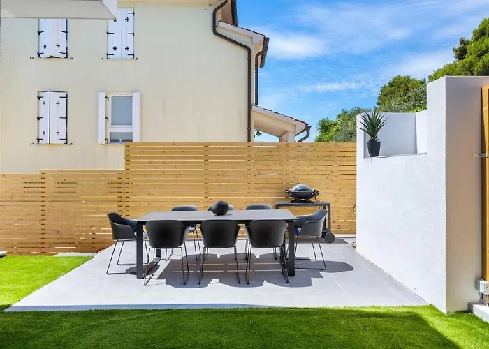 Luxury Dali - 42 M2 Infinity Pool & Wellness